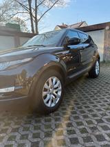 Land Rover Range Rover Evoque 2.2 TD4, Pure Technik - Land Rover Range Rover Evoque Geländewagen Td4 pure mit Diesel-Antrieb