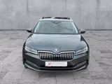Skoda Superb Combi 2.0TDI DSG PREMIUM EDITION BEAM+AHK - Skoda Superb: B