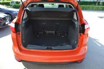 Fahrzeugabbildung Ford C-Max Champions Edition
