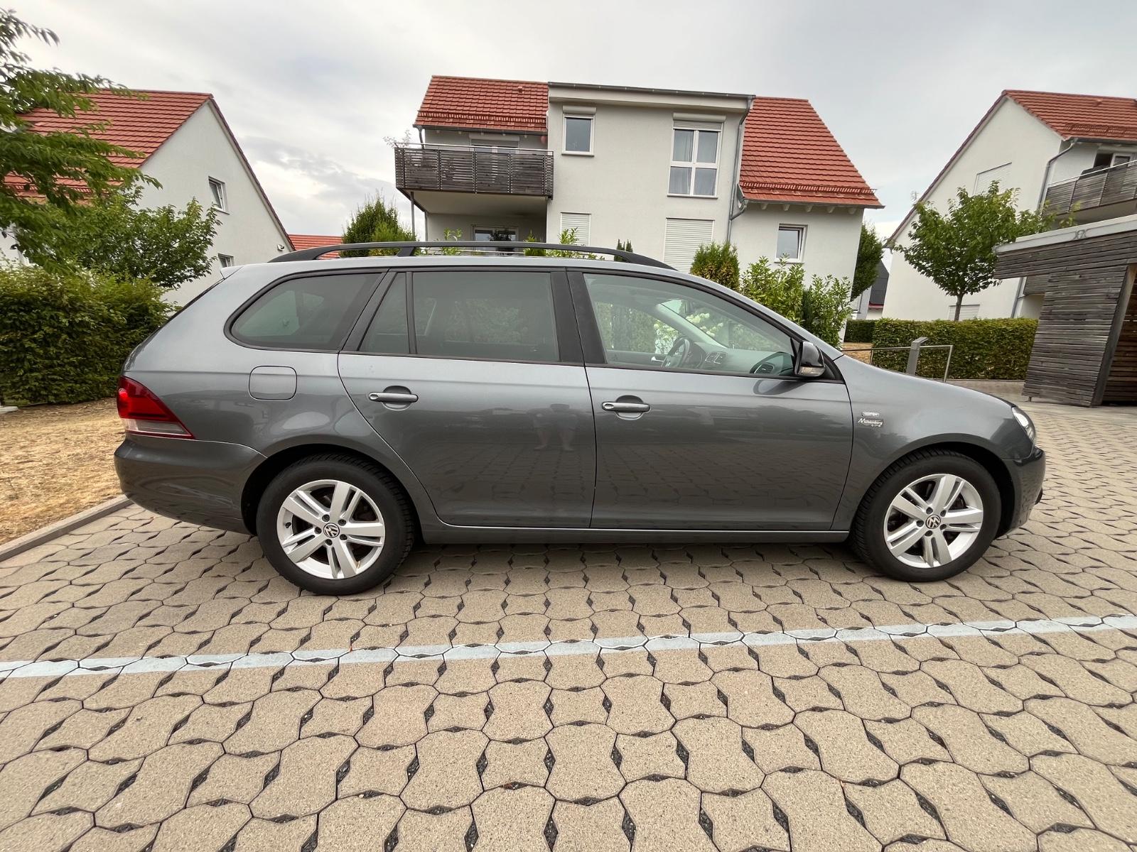 Volkswagen Golf 2013 — engine 1.968 cm³, 140 HP (103kW)