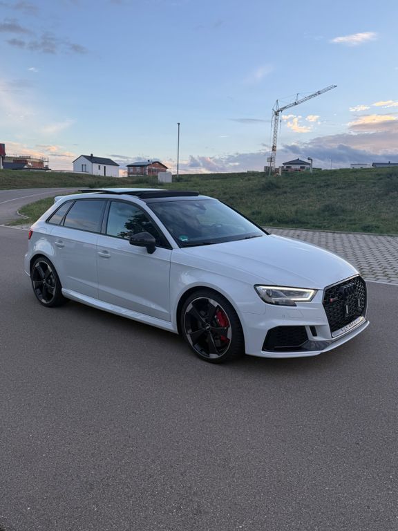 Image of Audi RS3