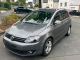 Volkswagen VW Golf Plus 6 1.4 Benzin automatik - Volkswagen Golf aus 2011 mit Benzin-Antrieb: Kombi, 1.4
