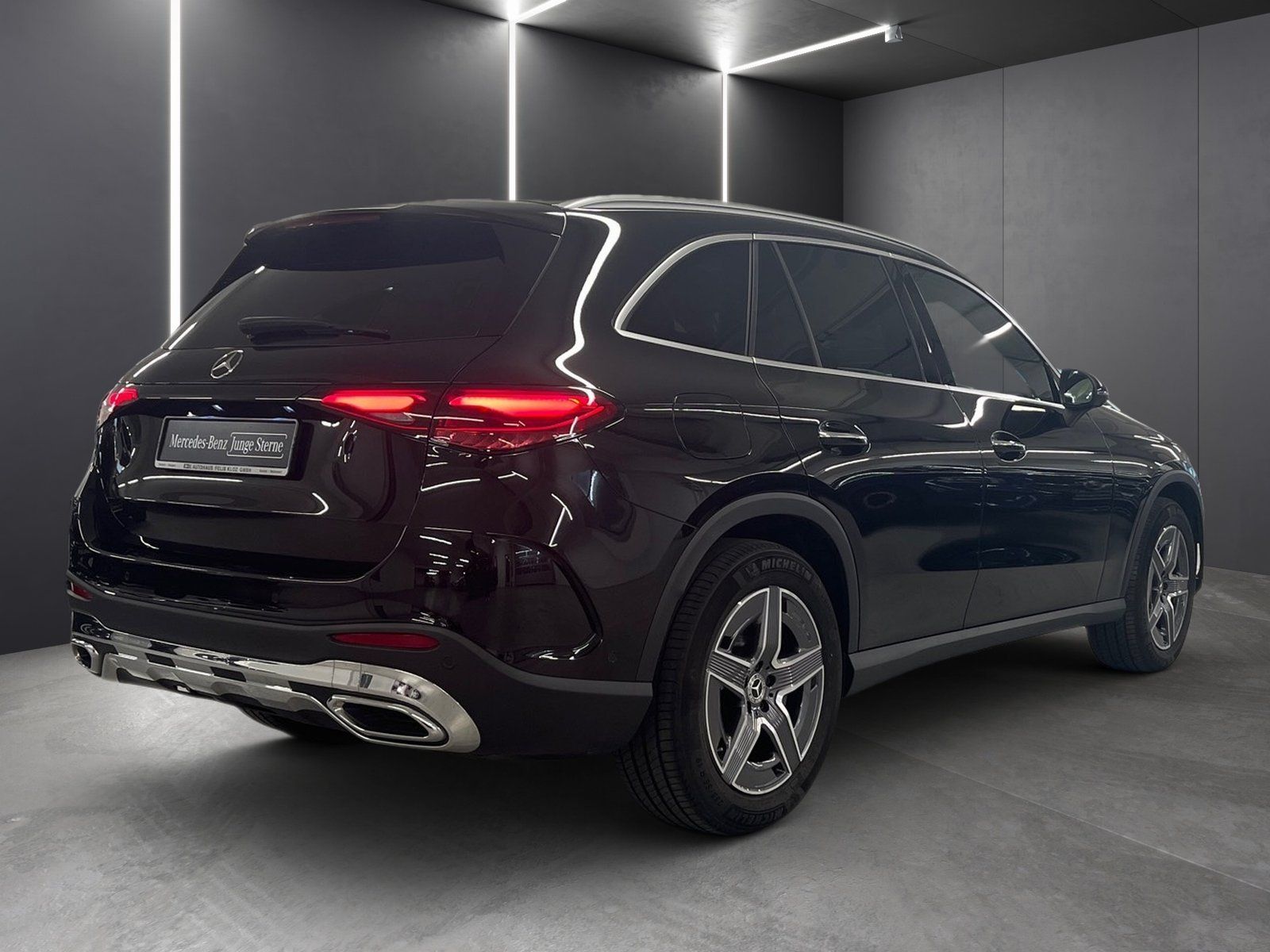 Fahrzeugabbildung Mercedes-Benz GLC 300 d 4M AMG Plus*Airmatic*Pano*HUD*Distro*