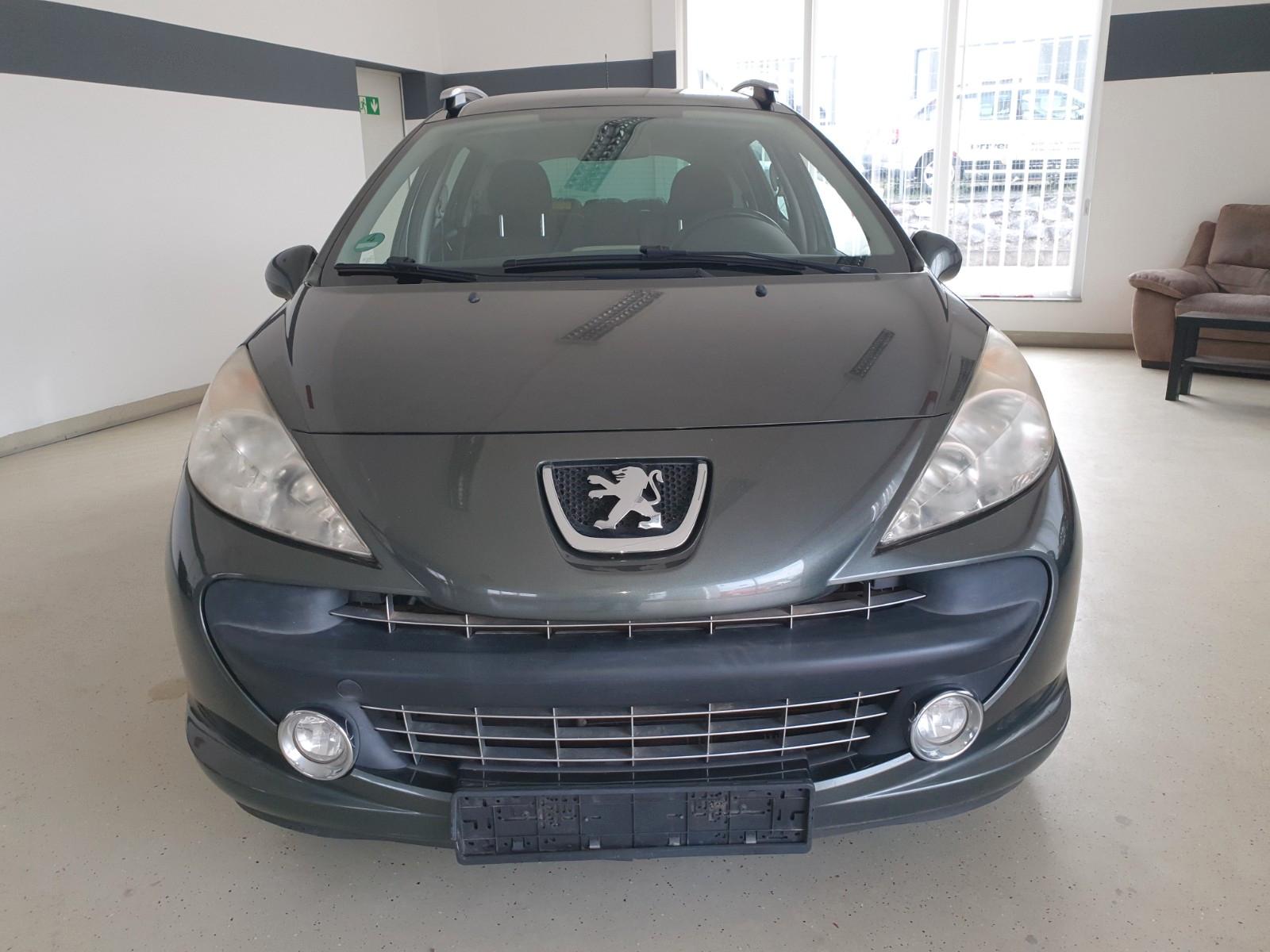 Peugeot 207 2009 — interior