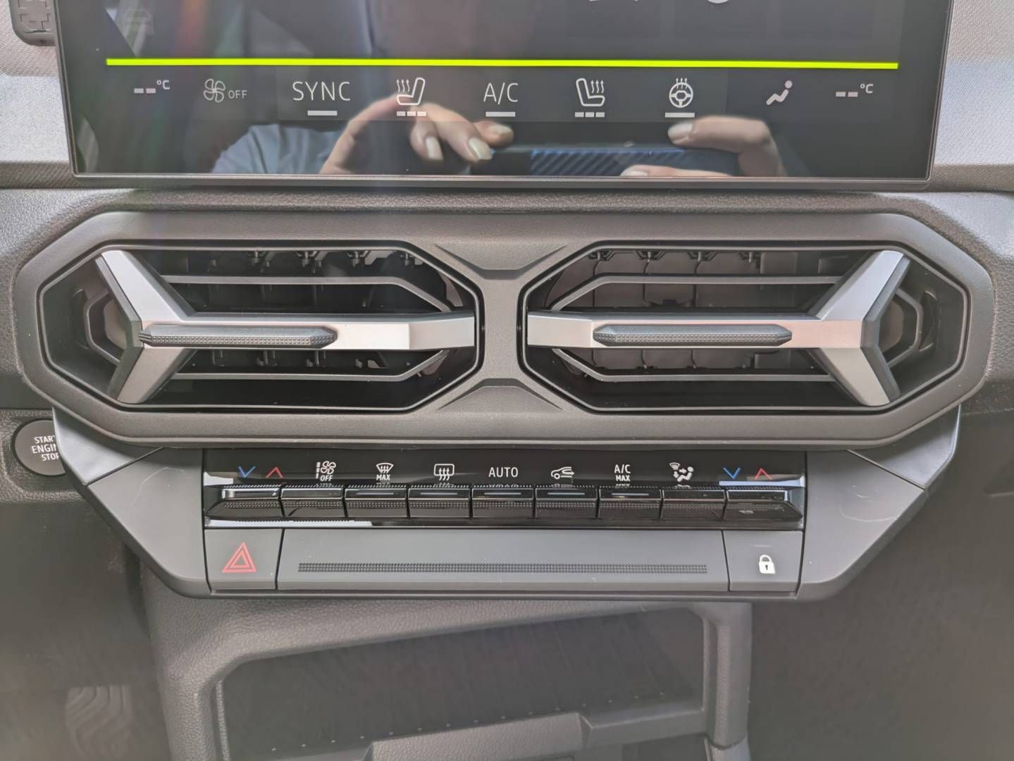 Fahrzeugabbildung Dacia Bigster Journey TCe 140