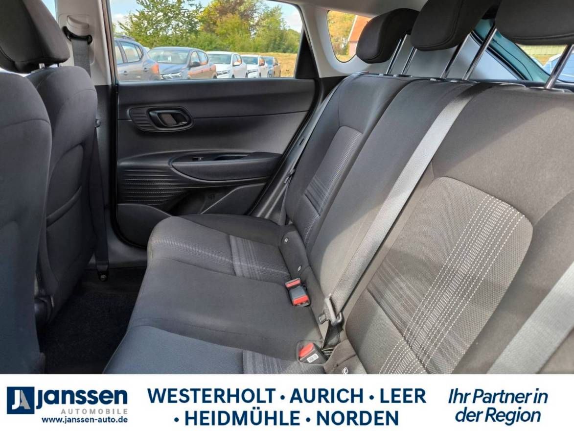 Fahrzeugabbildung Hyundai BAYON  Select Winterpaket,PDC hinten,Klima,Start