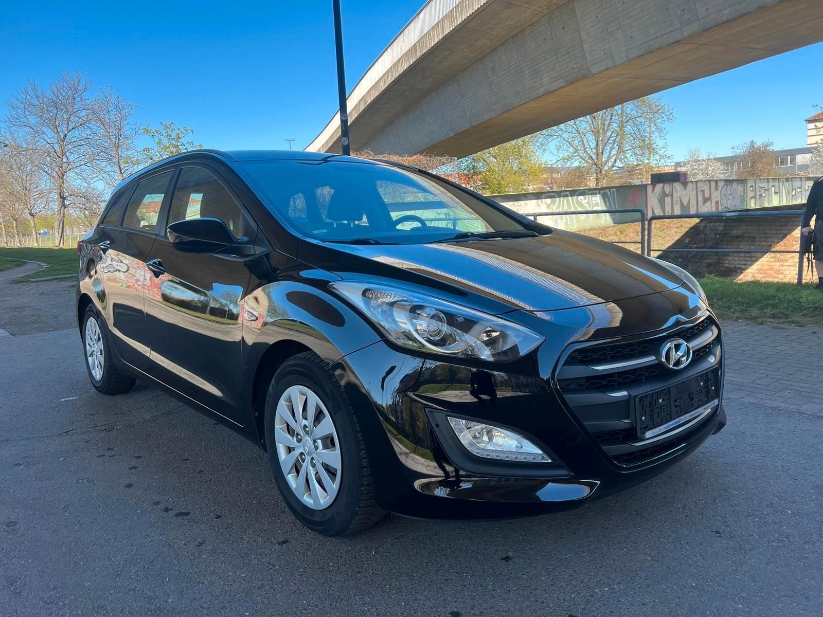 Hyundai i30 Kombi 1.4/1-Hand/TÜV NEU