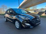 Hyundai i30 Kombi 1.4/1-Hand/TÜV NEU - Hyundai i30 Gebrauchtwagen in Dresden