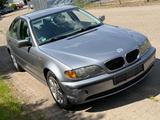 BMW 318i - 173000km Automatik TÜV NEU - BMW 318 aus 2003