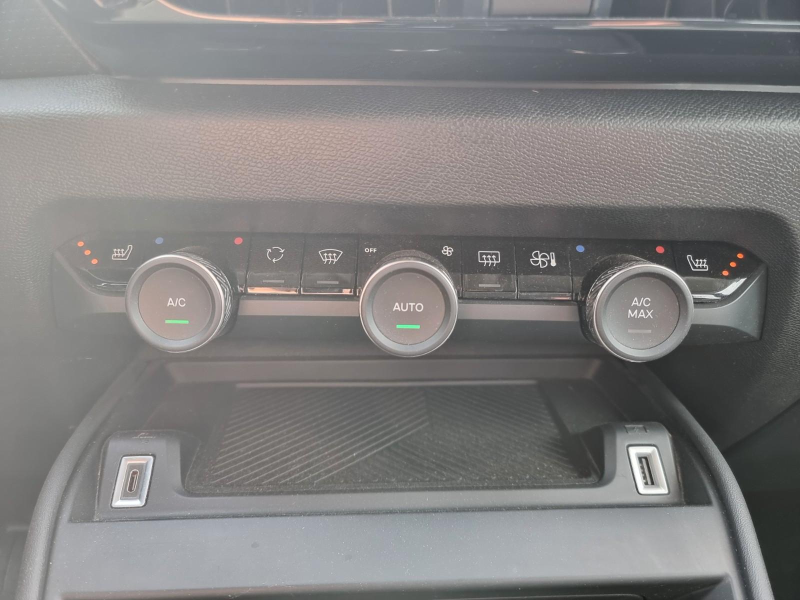 Citroën ë-C4 Lim. Feel Pack *KLIMA*TEMPO*CAM*NAVI*SHZ