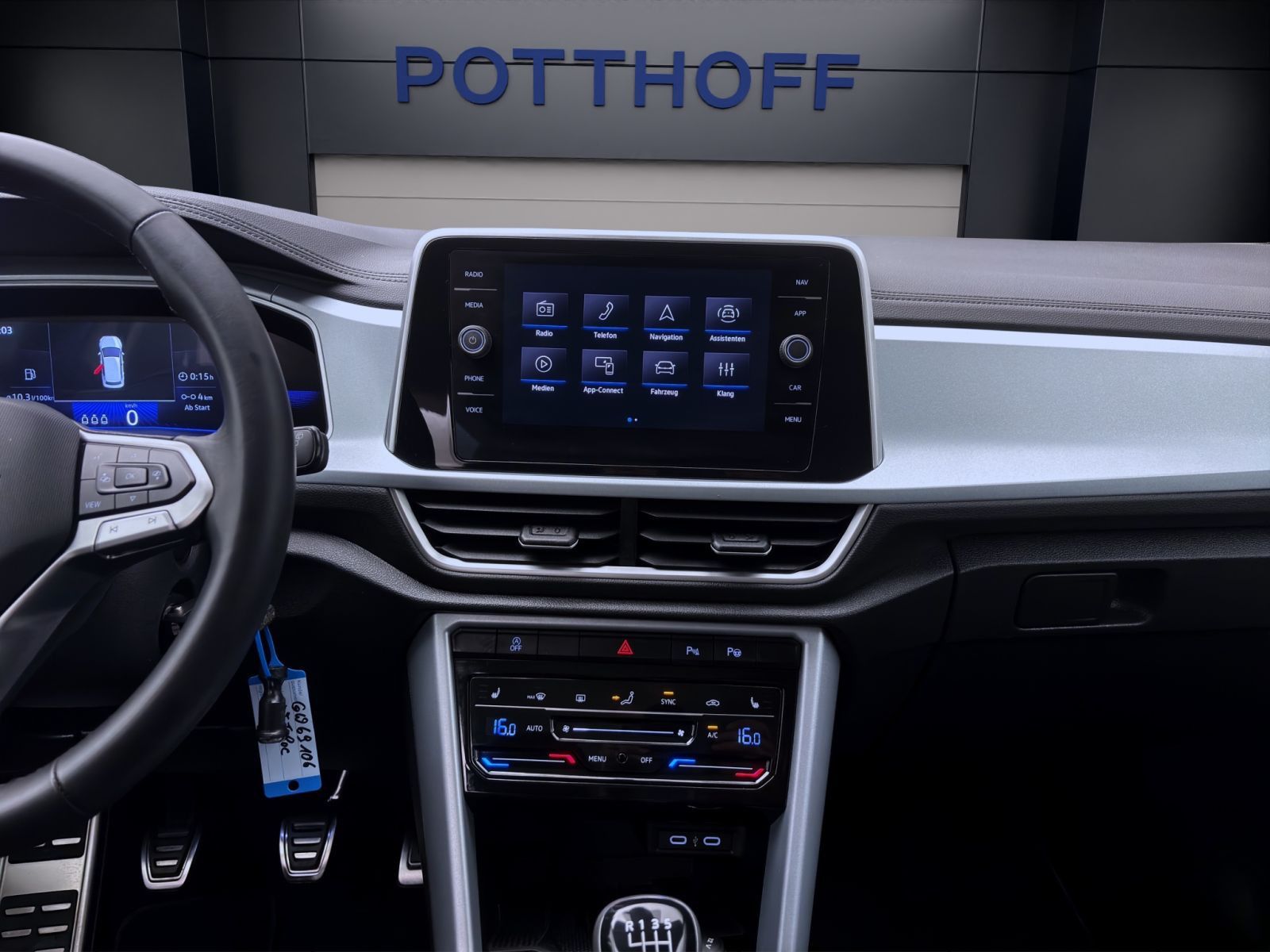 Volkswagen T-Roc - Bild 15