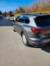 Volkswagen Touareg R-line,3.0 V6 TDI 4MOTION DSG Pano Navi  - VW Touareg Gebrauchtwagen in München