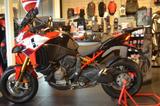 Ducati Multistrada V4 Pikes Peak mit viel Zubehör - Offers