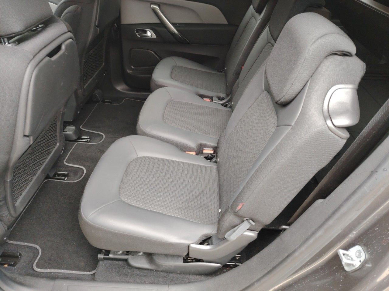 Fahrzeugabbildung Citroën Grand C4 Picasso/Spacetourer Shine Pack 7-Sitzer