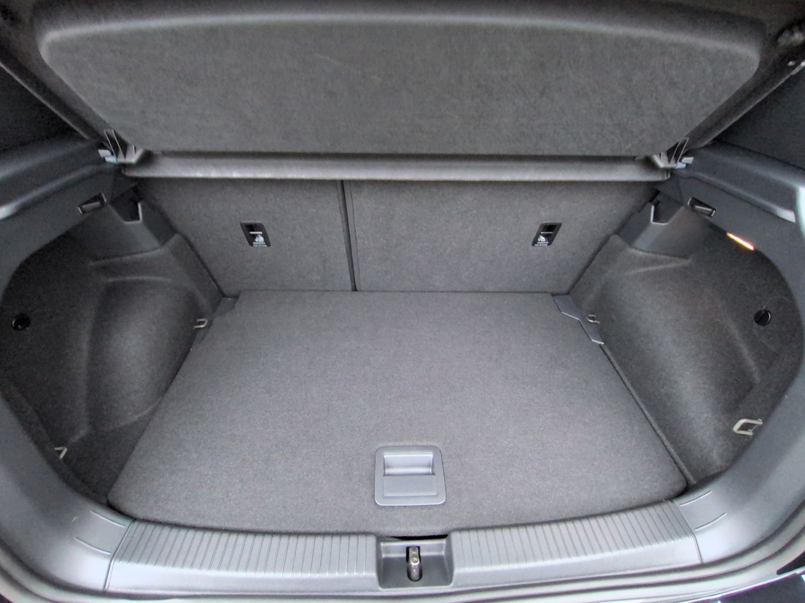 T-Cross 1.5 TSI DSG R-Line MATRIX+NAVI