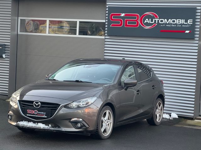 Mazda 3  Center-Line