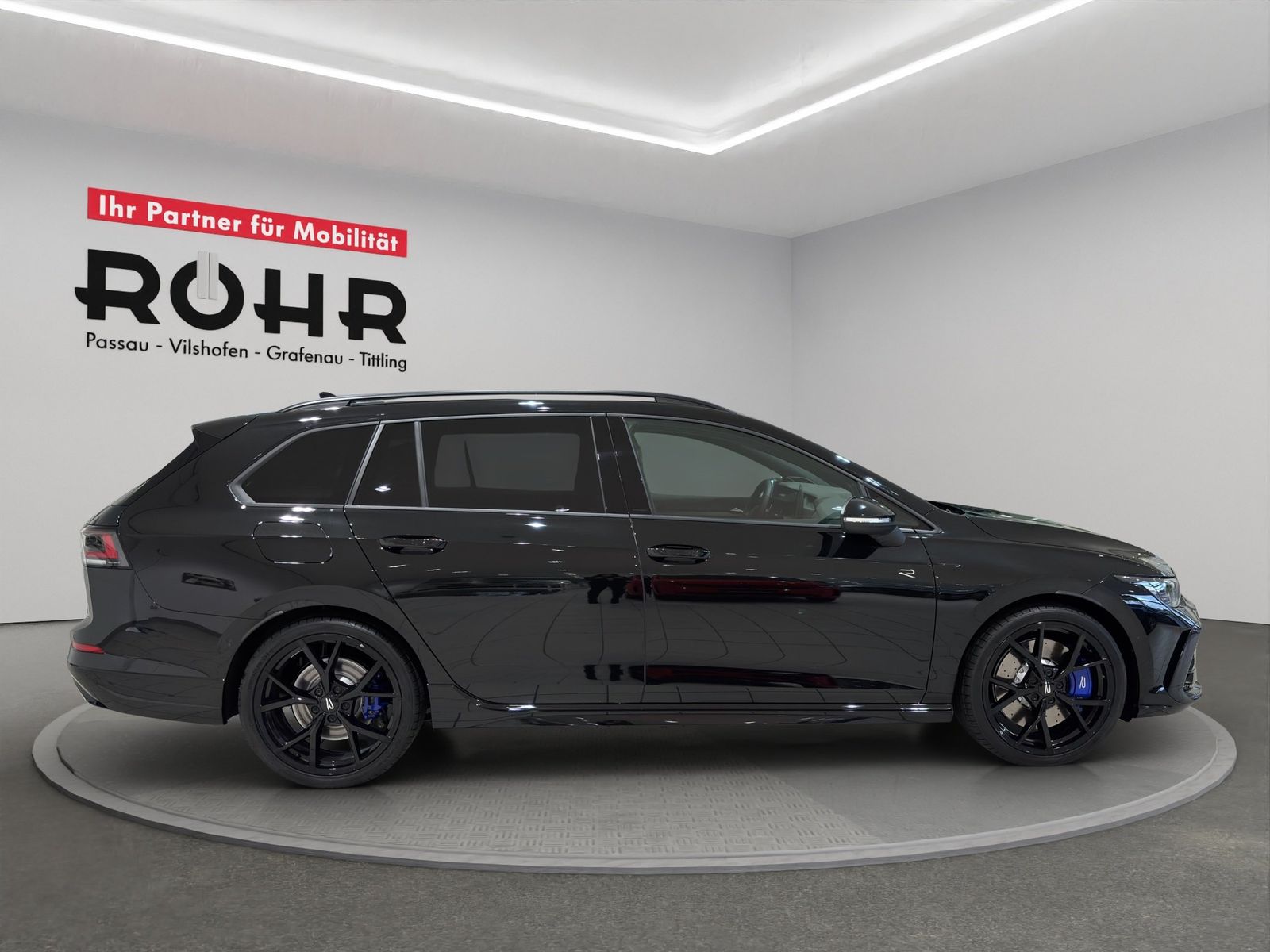 Volkswagen Golf VIII Variant R 2.0 TSI 4M Black ACC AHK LED foto 4