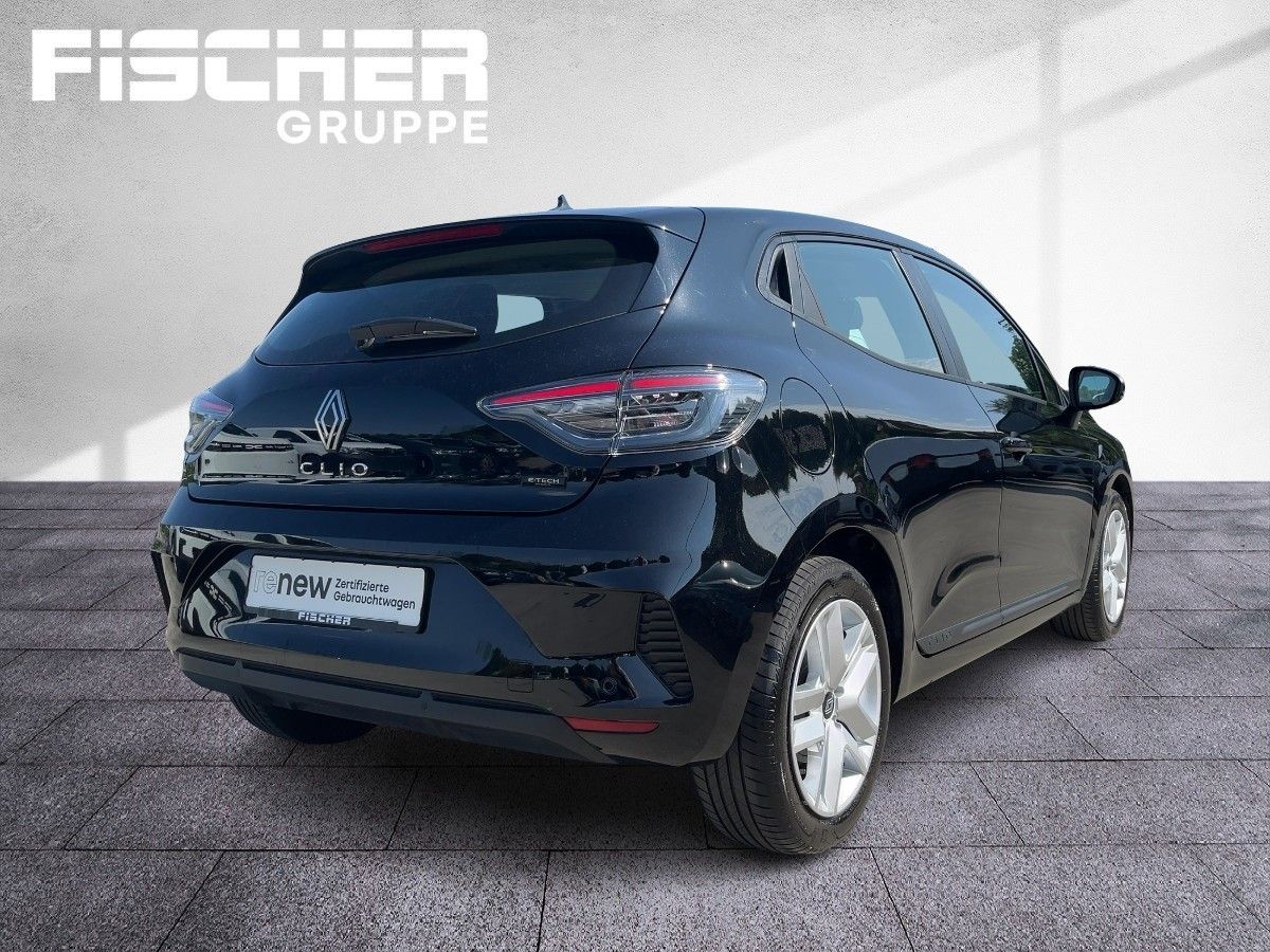 Fahrzeugabbildung Renault Clio Evolution Full Hybrid 145 SHZ - mit KI generiert/bearbeitet