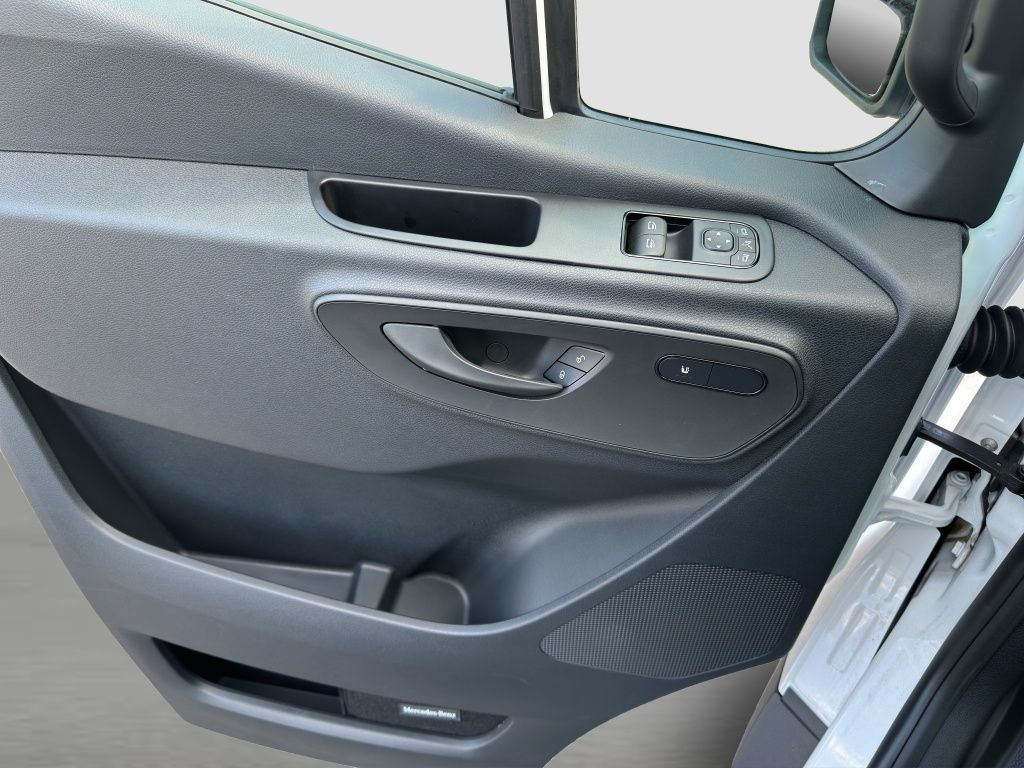 Fahrzeugabbildung Mercedes-Benz Sprinter 319 CDI Kasten SELECT Hochdach Lang AHK