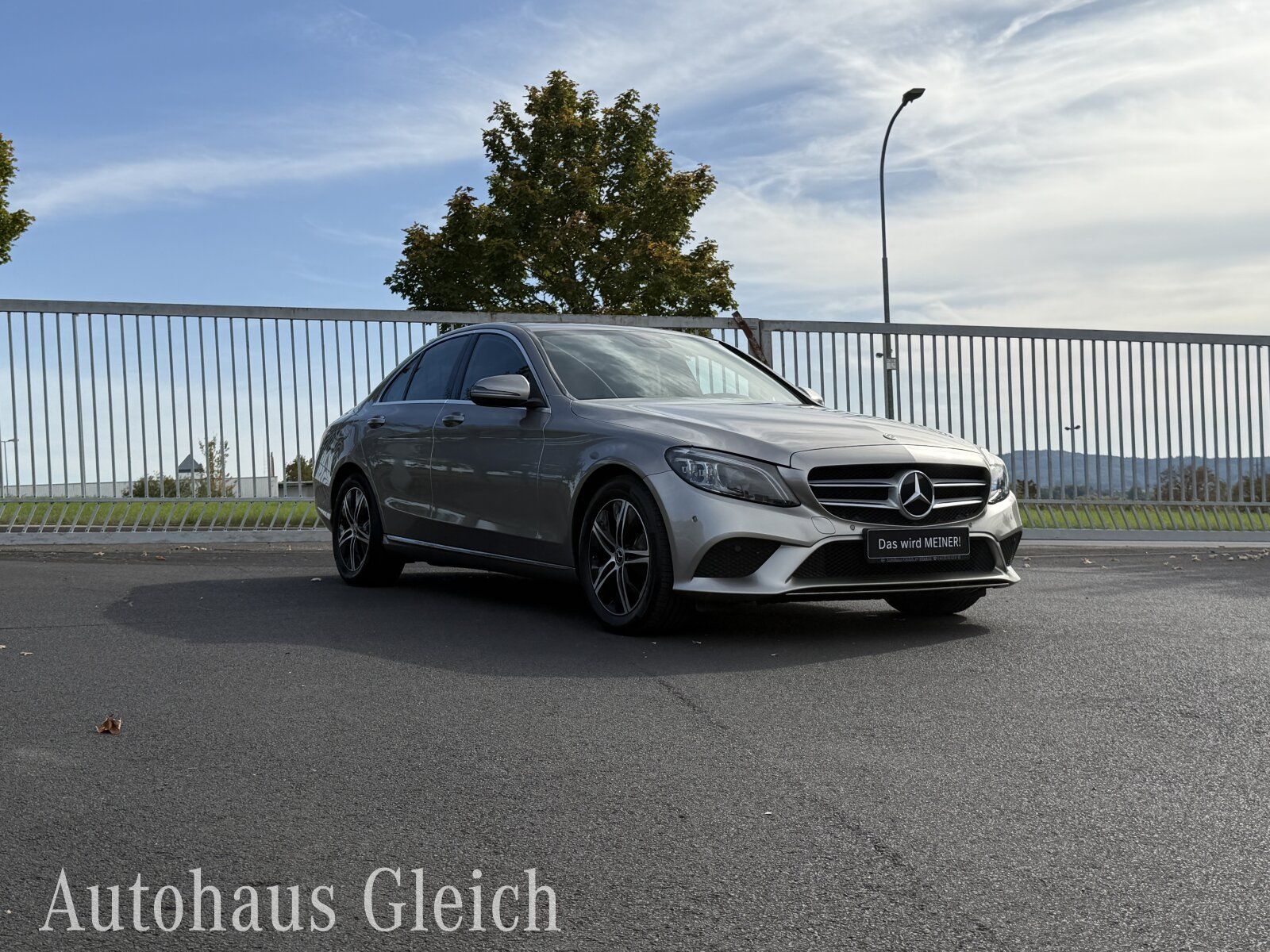 Fahrzeugabbildung Mercedes-Benz C 180 Avantgarde (EURO 6d-TEMP) COMAND APS/Navi