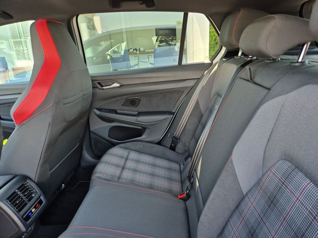 Golf VIII 2.0 TSI GTI *DSG*MATRIX*AHK*PANO*HEAD 