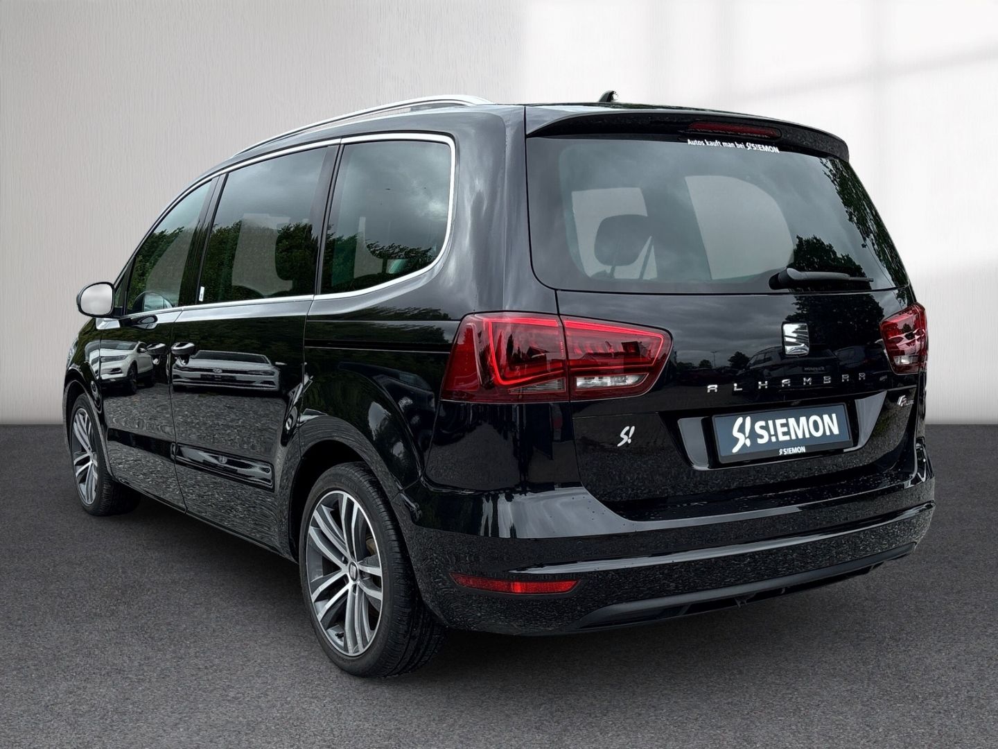 Seat Alhambra FR-Line FR Line SHZ NAV AHK Pano LMF imagem 3