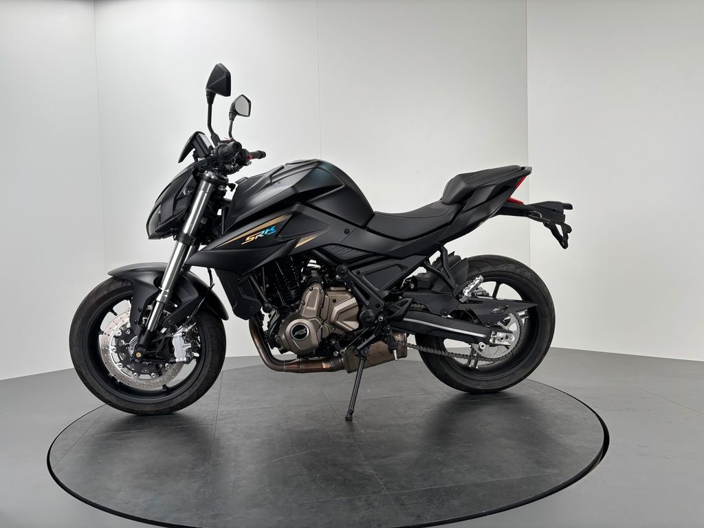 Fahrzeugabbildung QJ Motor SRK 700 *A2-TAUGLICH *WENIG KILOMETER *1.HAND