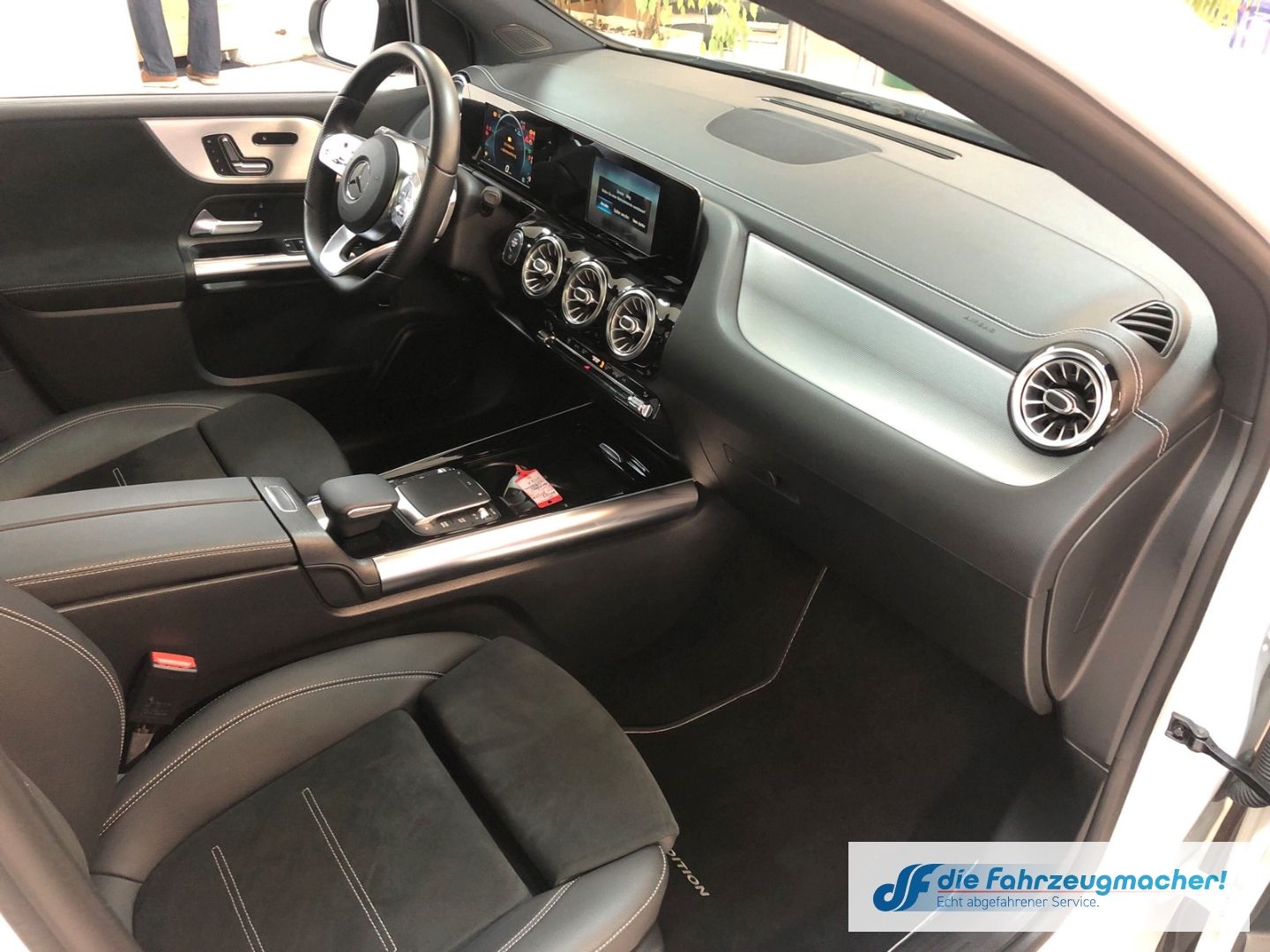 Fahrzeugabbildung Mercedes-Benz B 200 AMG Edition Sportpaket AHK Panodach Navi d