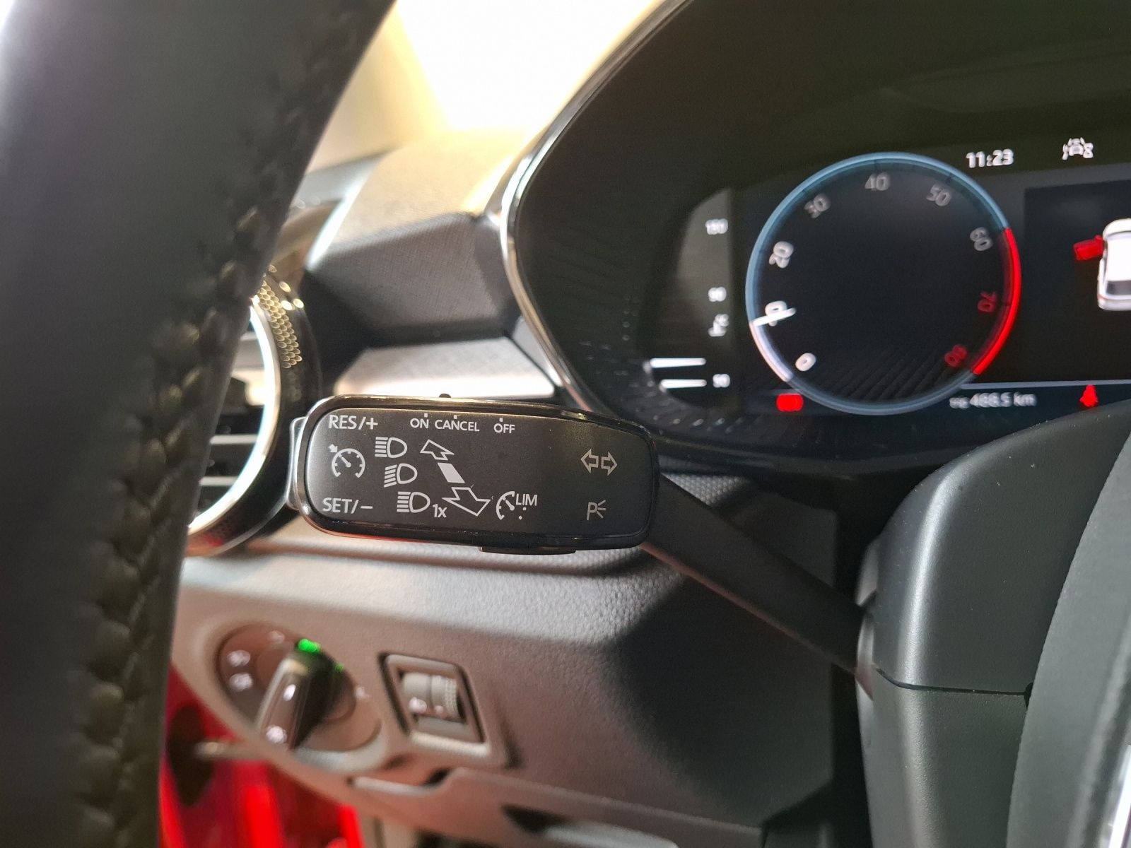 Fahrzeugabbildung SKODA Fabia TSI Ambition LED APP AID GRA SHZ LM