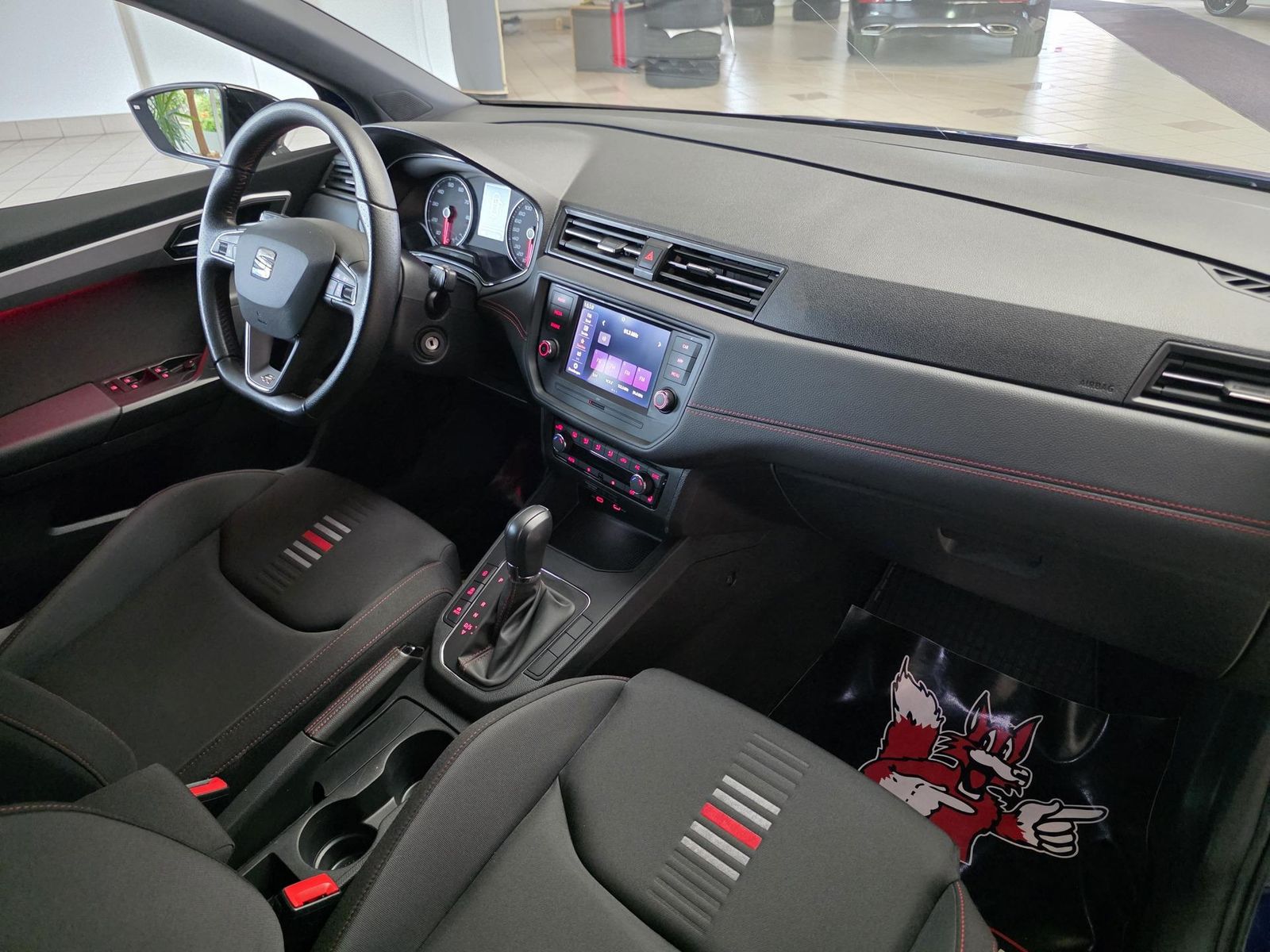 Fahrzeugabbildung SEAT 1.5 TSI FR DSG /Panorama/LED/Carplay/DAB/18"