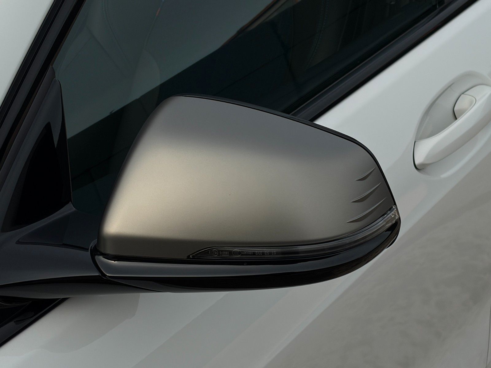 Fahrzeugabbildung BMW M135i xDrive HiFi SHZ LED DAB PDC Wireless Temp