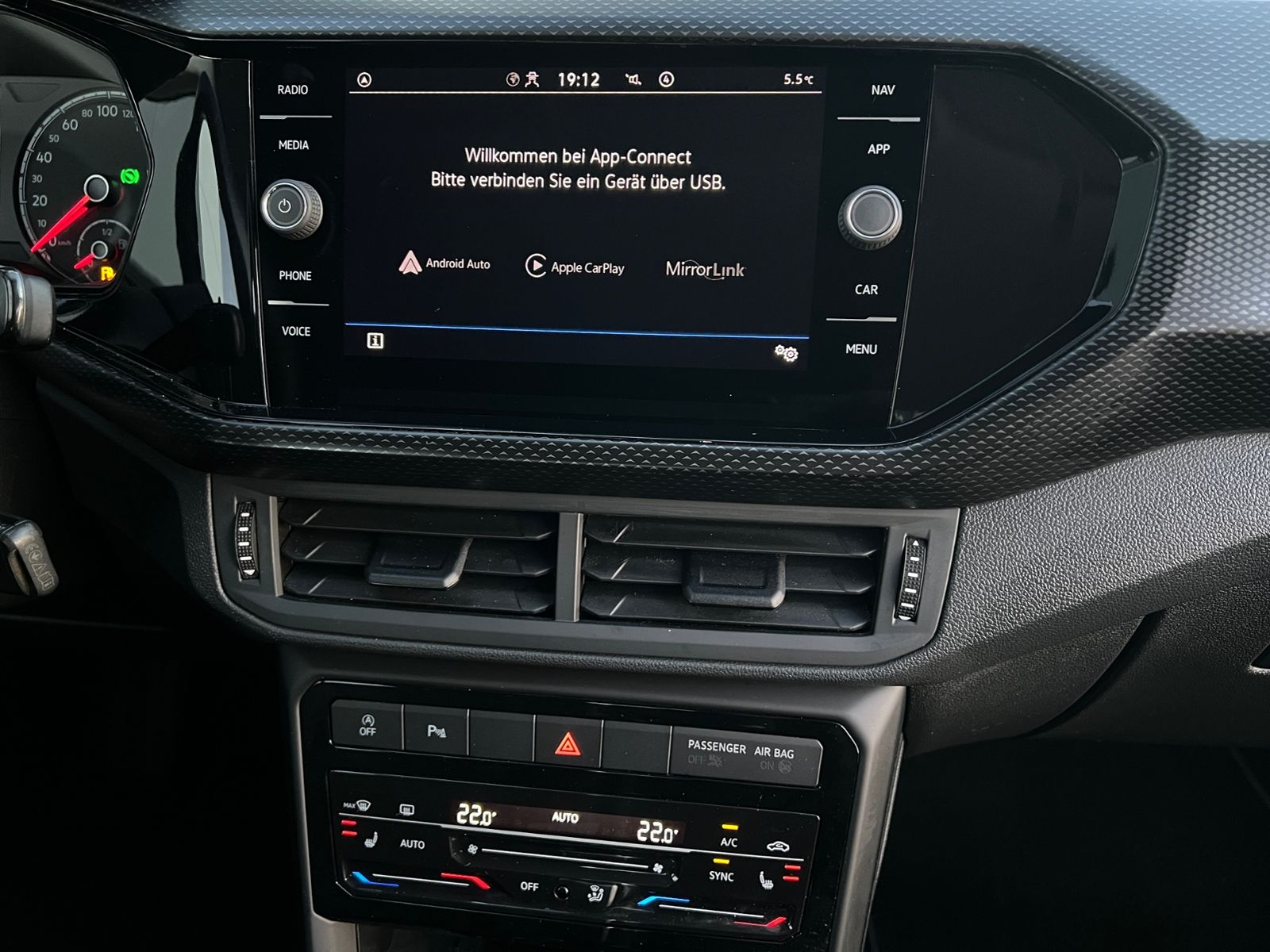 Fahrzeugabbildung Volkswagen T-Cross Life 1.0 TSI DSG *Klima, Einparkhilfe, 1