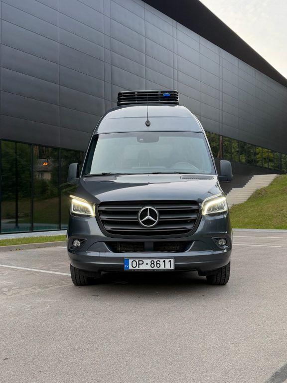 Image of Mercedes-Benz Sprinter