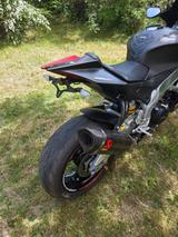 Aprilia RSV 4 Euro 3 - Akra ESD - wenig KM Top Zustand  - APRILIA MOTORRAD