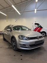 Volkswagen Golf VII Variant BMT 1.2 Cup AHK - mit Benzin-Antrieb: mit ABS, Kombi, mit Klimaautomatik