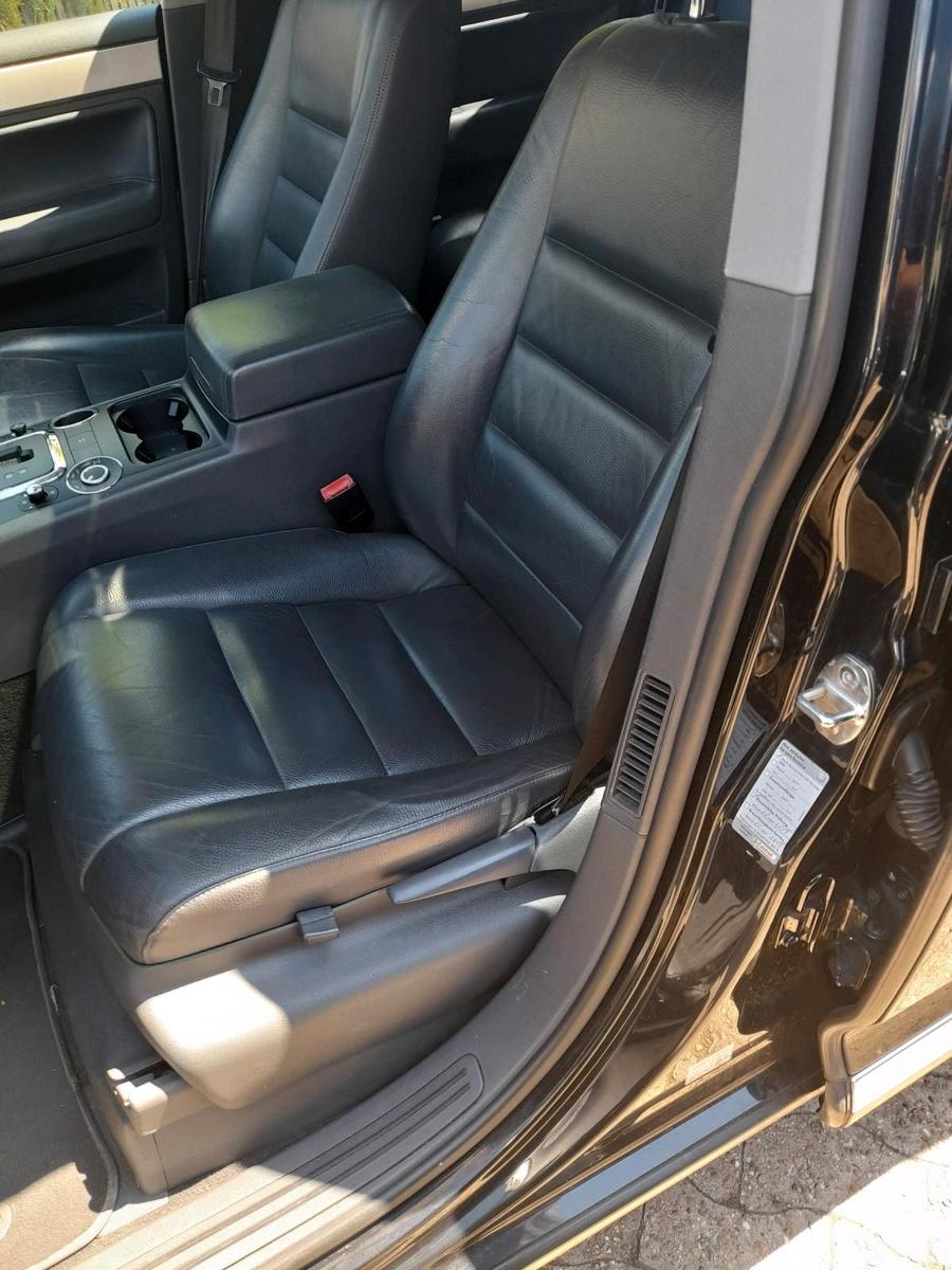 Volkswagen Touareg 2005 — photo 11
