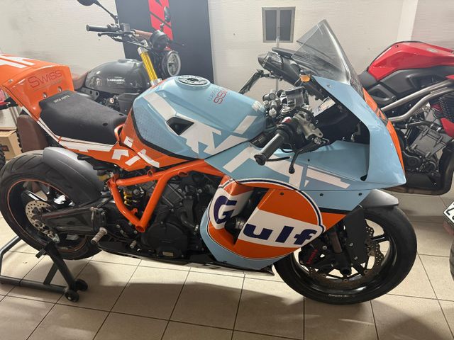 KTM RC8R 1190 GULF TRACKBIKE READY TO RACE