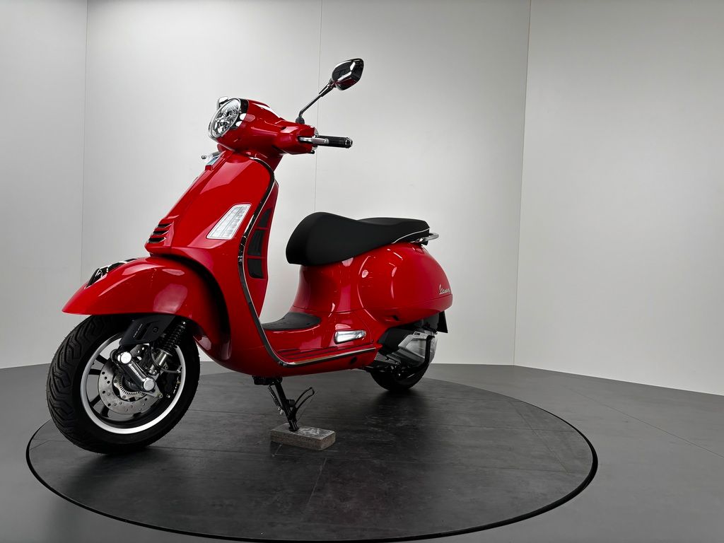 Fahrzeugabbildung Vespa GTS 310 SUPER E5+ *NEUFAHRZEUG/GARANTIE*