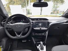 Fahrzeugabbildung Opel Corsa F e Ultimate PanoPark&GoAlcan. NP>40000€