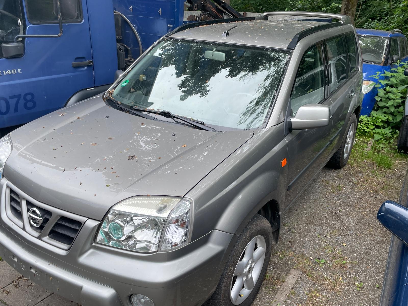 Nissan X-Trail 2.0  4X4 | TÜV 9.27 | 126000 KM