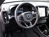 Volvo XC40 Plus Dark 2WD B3 EU6d digitales Cockpit Mem - weiße Volvo XC40