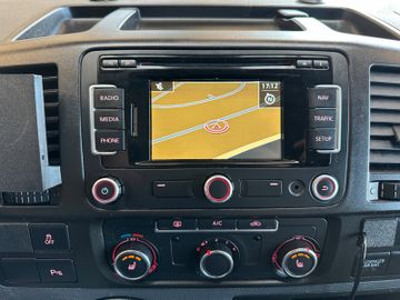 MYAUTOCENTER – Gebraucht- und Jahreswagen mit Werkstattservice in Pfaffenhofen Volkswagen T5 Transporter Kasten *AHK*SitzHZ*StandHZ*Klima*