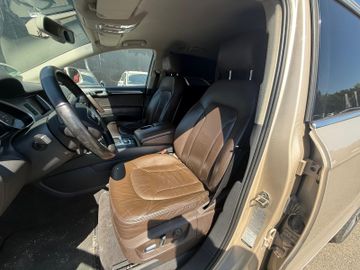 Audi Q7 - 8