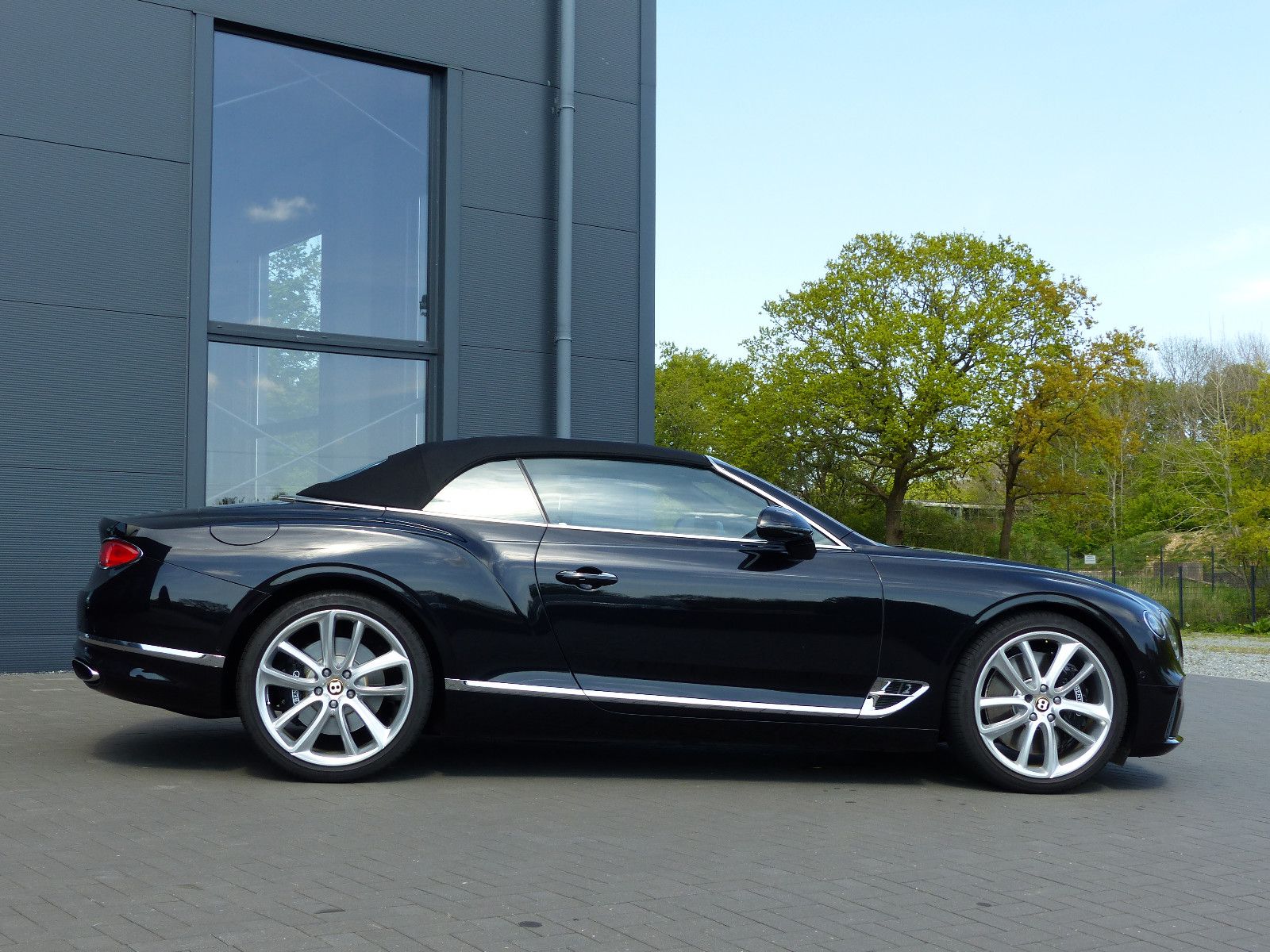 Fahrzeugabbildung Bentley Continental GTC  100 Years O.W.Bentley Edition