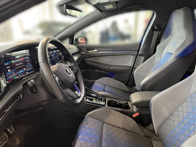 Fahrzeugabbildung Volkswagen Golf Variant VIII R 2.0 TSI DSG 4Motion IQ.DRIVE