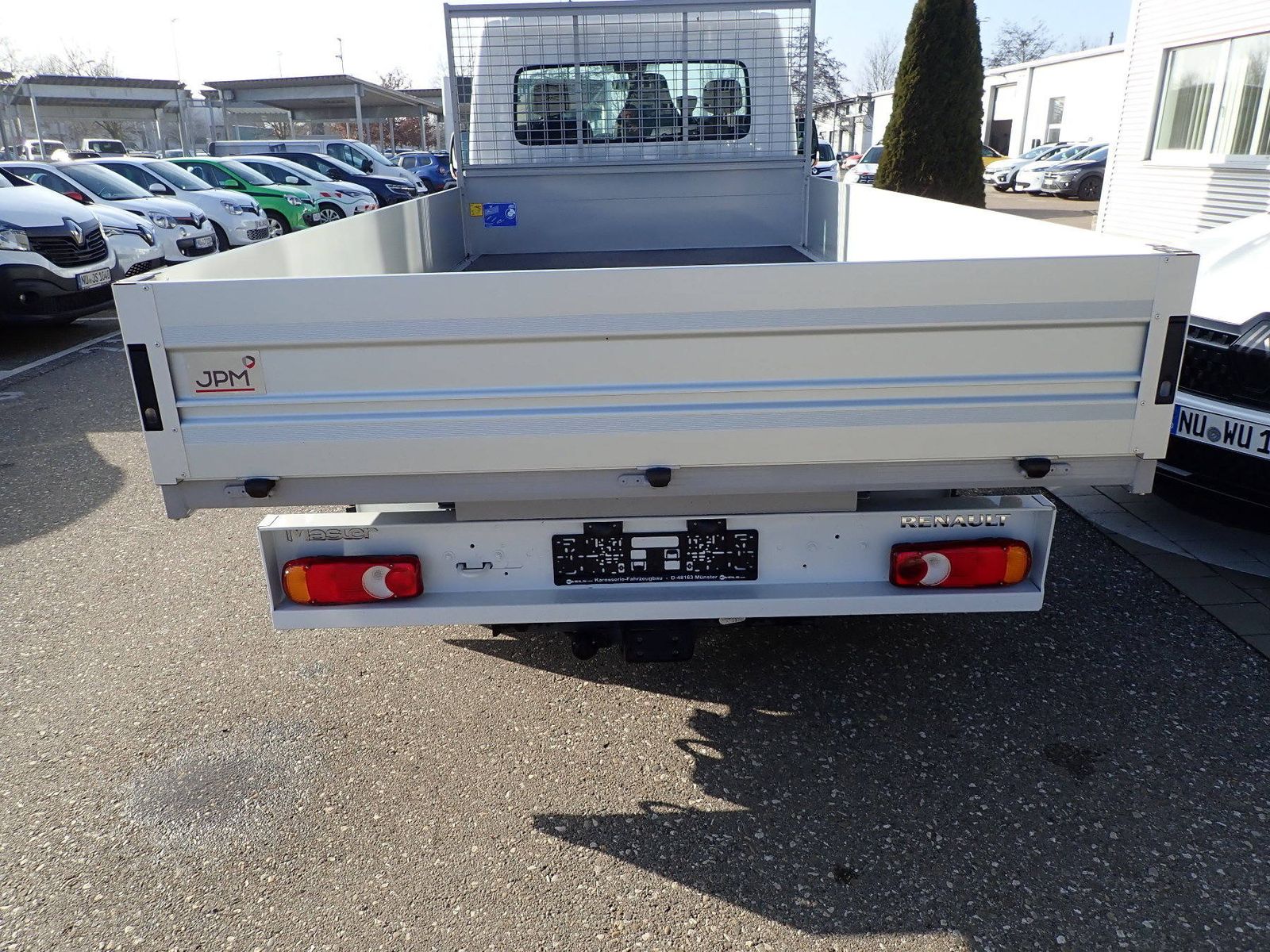 Fahrzeugabbildung Renault Master Pritsche/L3H1 3.5t/Einzelkabine