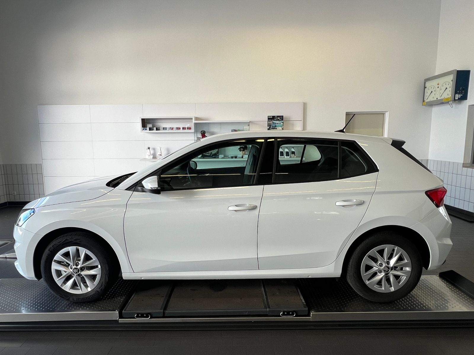 Fahrzeugabbildung SKODA Fabia Selection 1.0 TSI DSG *LED, SmartLink, Kam