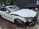 Audi S5 3.0 TFSI quattro UNFALL/ACCIDENT  - Audi S5: Limousine