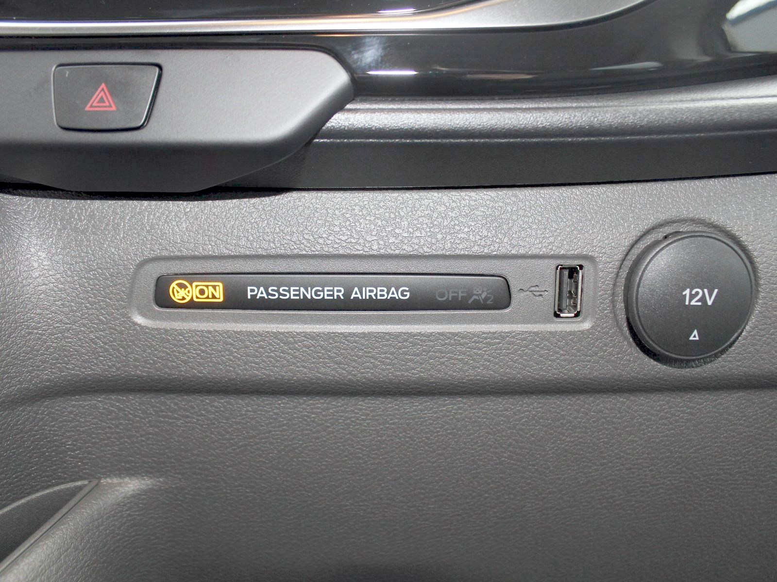 Fahrzeugabbildung Ford Transit 350 L4 Doppelkabine Trend