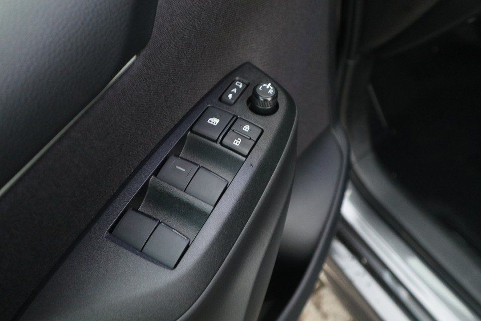 Fahrzeugabbildung Mazda 2 Hybrid Exclusive-Line 1.5L VVT-i 116 PS CVT AC